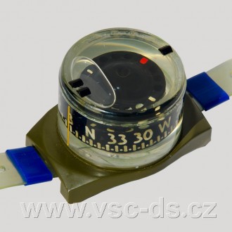 Vojenský potápěčský kompas PB-65. 
