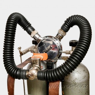 Potápěčský přístroj PL 401 s automatikou PL 401.