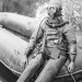 Moje první potápění v armádní soupravě PL-40 v květnu 1967. Čekám na připojení telefonního kabelu pro komunikaci s návodčím