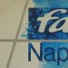 Detail písmena „f“ v kruhu a vpravo současné logo společnosti Fatra Napajedla. 
