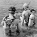 Šurany červen 1965, potápění v nivelačním kanále. Na snímku zleva Dušan Šuráni a Milan Sucháň